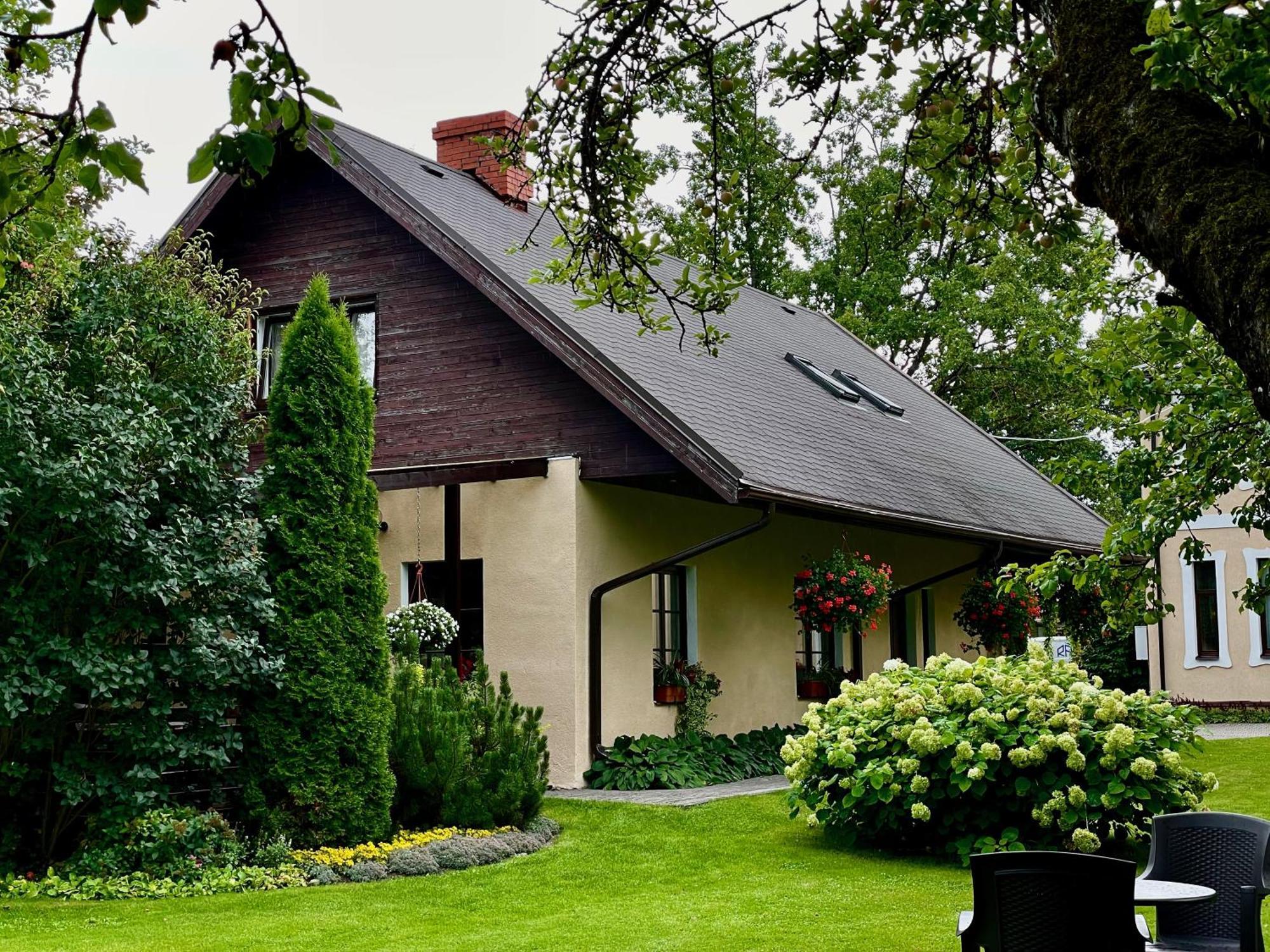 Hostel Livonija スィグルダ エクステリア 写真